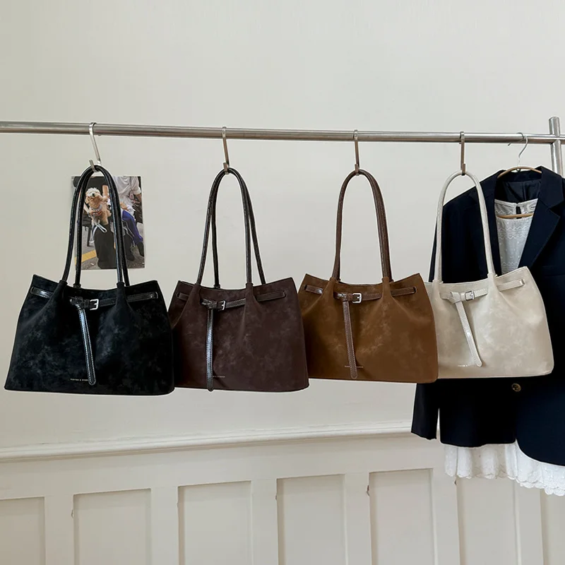 

Vintage Shoulder Bag For Women Solid Color PU Leather Lightweight Large Tote With Zipper Closure For Commuting Daily UseShopping