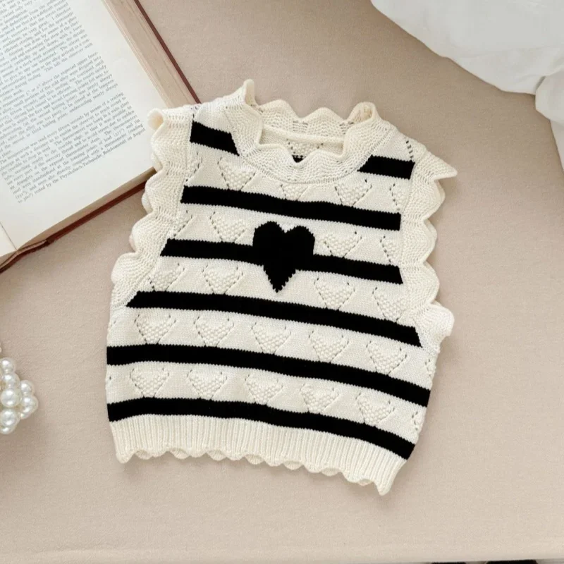 2026 Spring Baby Girl Striped Heart Knit Vest 0-4Y Sleeveless Pullover Scalloped Trim Soft Layering Autumn Adorable Clothes