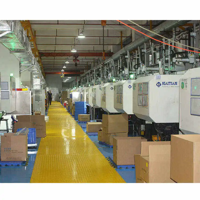 Molde plástico personalizado del molde de la cubierta de la lente del lexus del coche de los errores del faro de las piezas de automóvil de la calidad del OEM