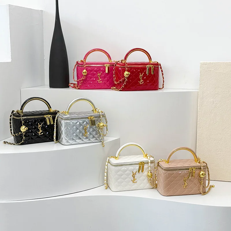 Роскошная стеганая сумка-коробка, женский кошелек на цепочке 2024, дизайнерская косметичка, изысканная и стильная