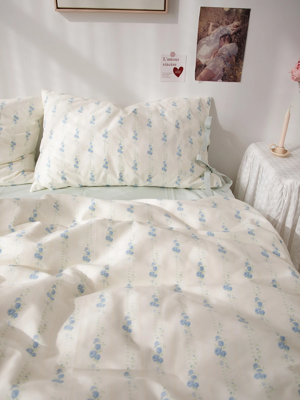 

Комплект постельного белья из чистого хлопка с цветочным принтом Snail Tower: пододеяльник, простыня, наволочки (4 предмета)