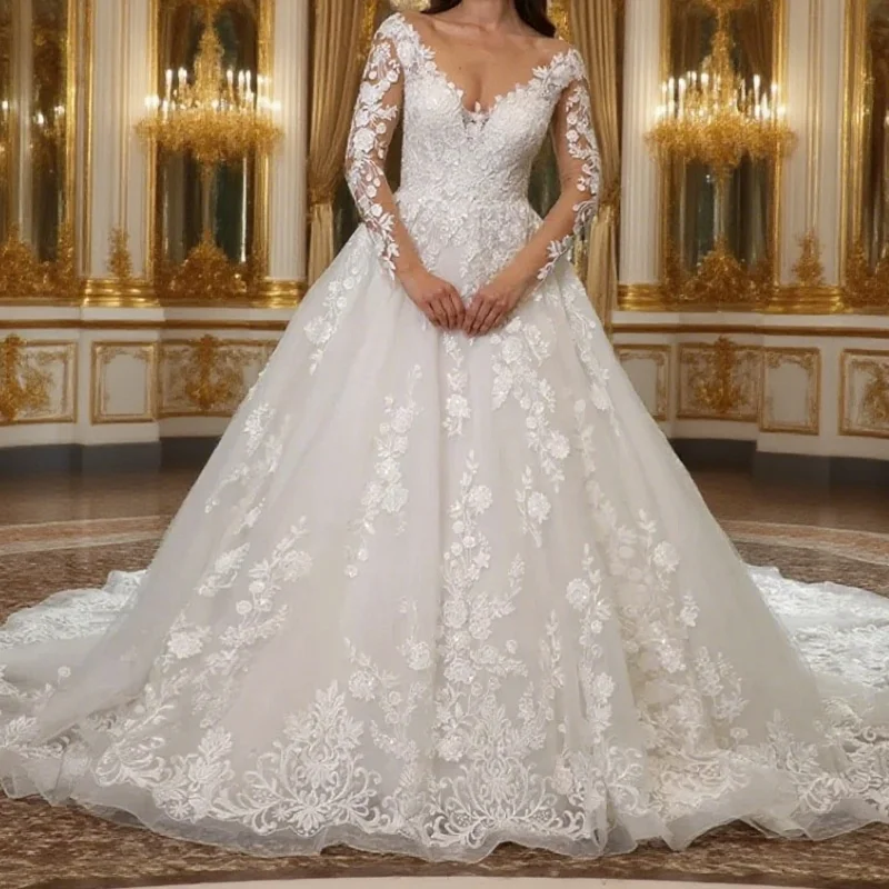 

CustomizedTulle V-Neck A-Line Lace Appliques Pleated Exquisite Bride Prom Gown Bridal Gowns Wedding Dresses