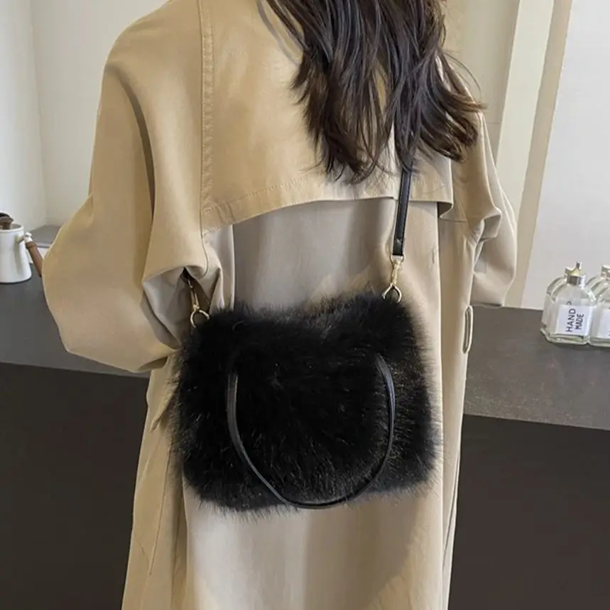 موضة حمل حقيبة رقيق المرأة 2025 جديد الخريف العصرية حقيبة يد سعة كبيرة شيك صغير مربع أفخم حقيبة كتف الإناث #2