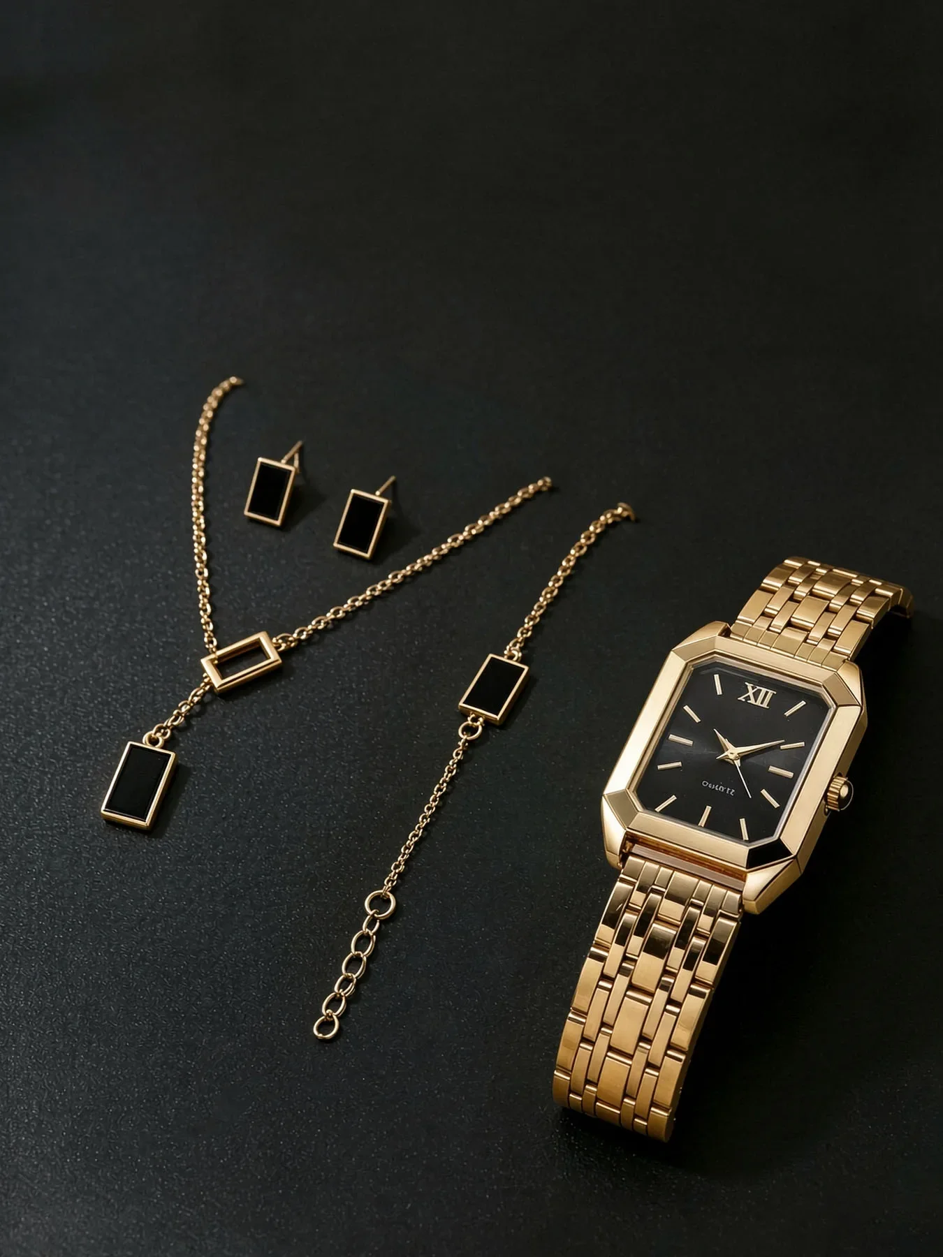 4Pcs Ladies Gold Watch Jewelry Set Square Roman Numeral Quartz Wristwatch Necklace Bracelet Earring Women Fashion Accessories