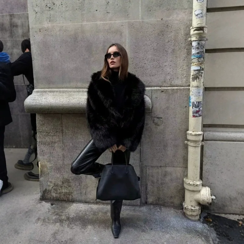 Imitation Fox Fur Grass Coat Fashion Women 2026 Winter Large Lapel Loose Thicken Short Styles Jacket Retro Solid Color Overcoat