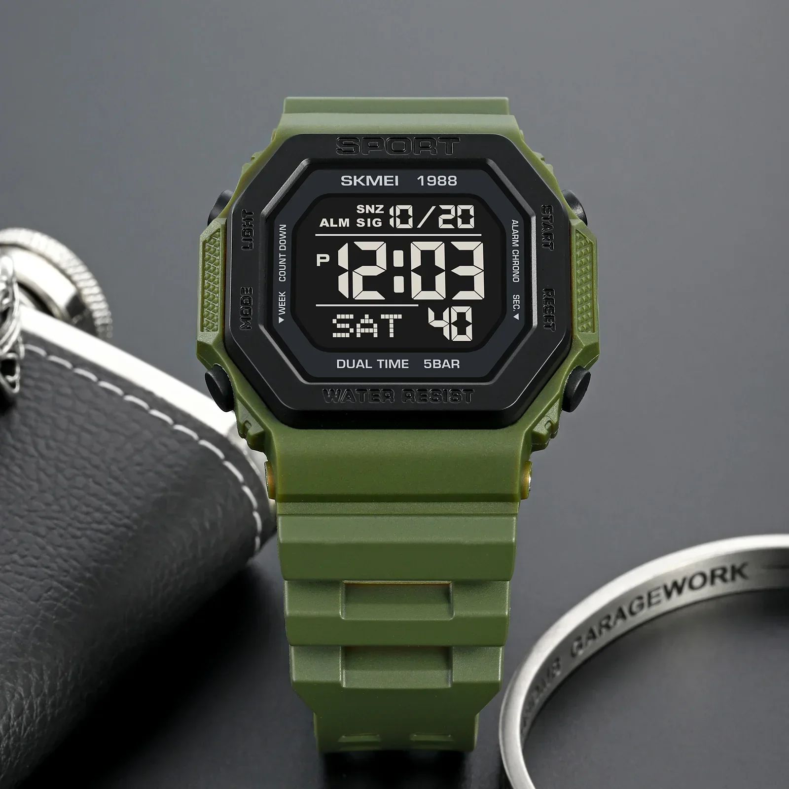 Skmei 5Bar Waterproof Alarm Clock Reloj Hombre Back Light Digital Sport Watches 1988 Mens Military Countdown Chrono Wristwatch