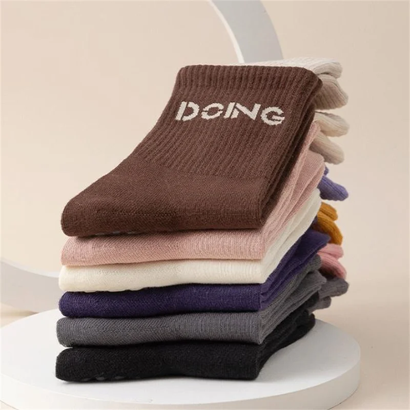 1/2/4/6 Pairs of Yoga Socks Female Medium Length Socks Pure Cotton Anti Slip Silicone Indoor Fitness Pilates Women's Sports Sock