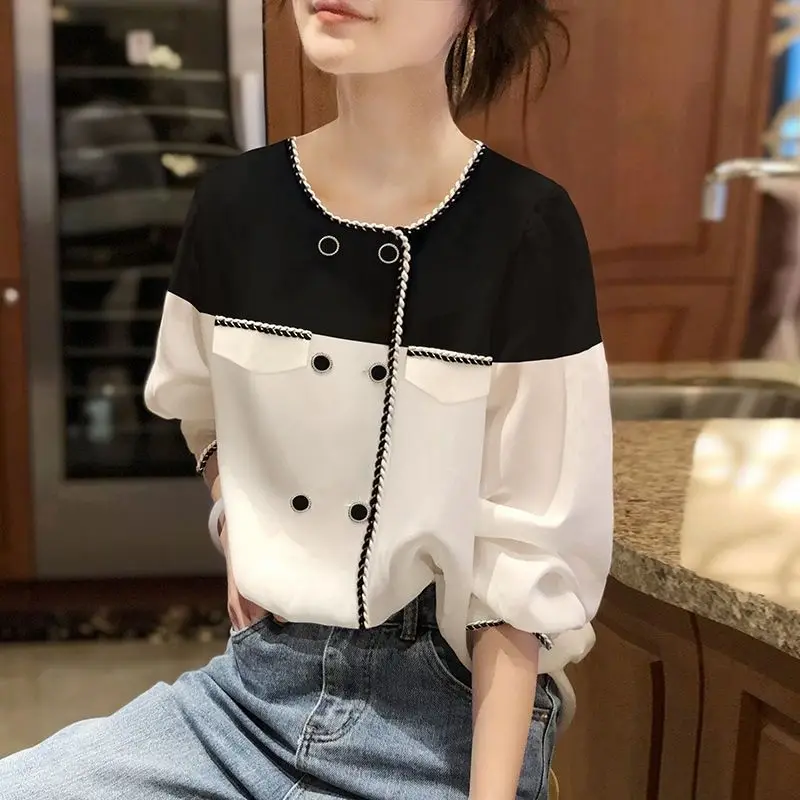 New Double Breasted Round Neck Color Blocked Casual Lantern Sleeves Loose and Slimming Style Top