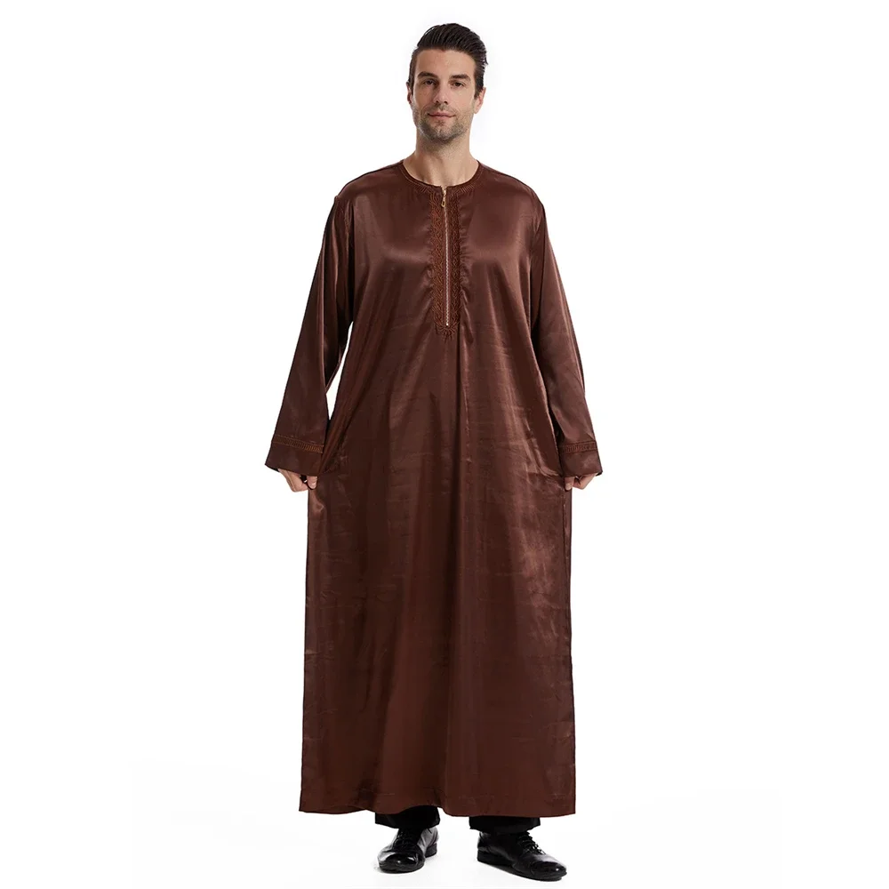 Abbigliamento islamico musulmano Uomo Jubba Thobe Cerniera Kimono Abito lungo Musulman saudita Indossare Abaya Caftano Islamico Dubai Arabo Spogliatoio