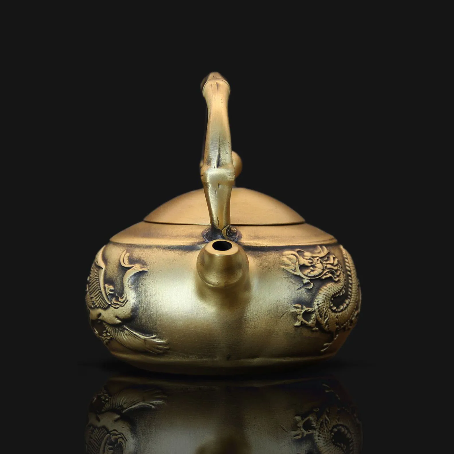 Retro Dragon and Phoenix Teapot with Bamboo Handle Chinese Kung Fu Tea Pot Brass Water Pot Wine Pot Craft Ornament