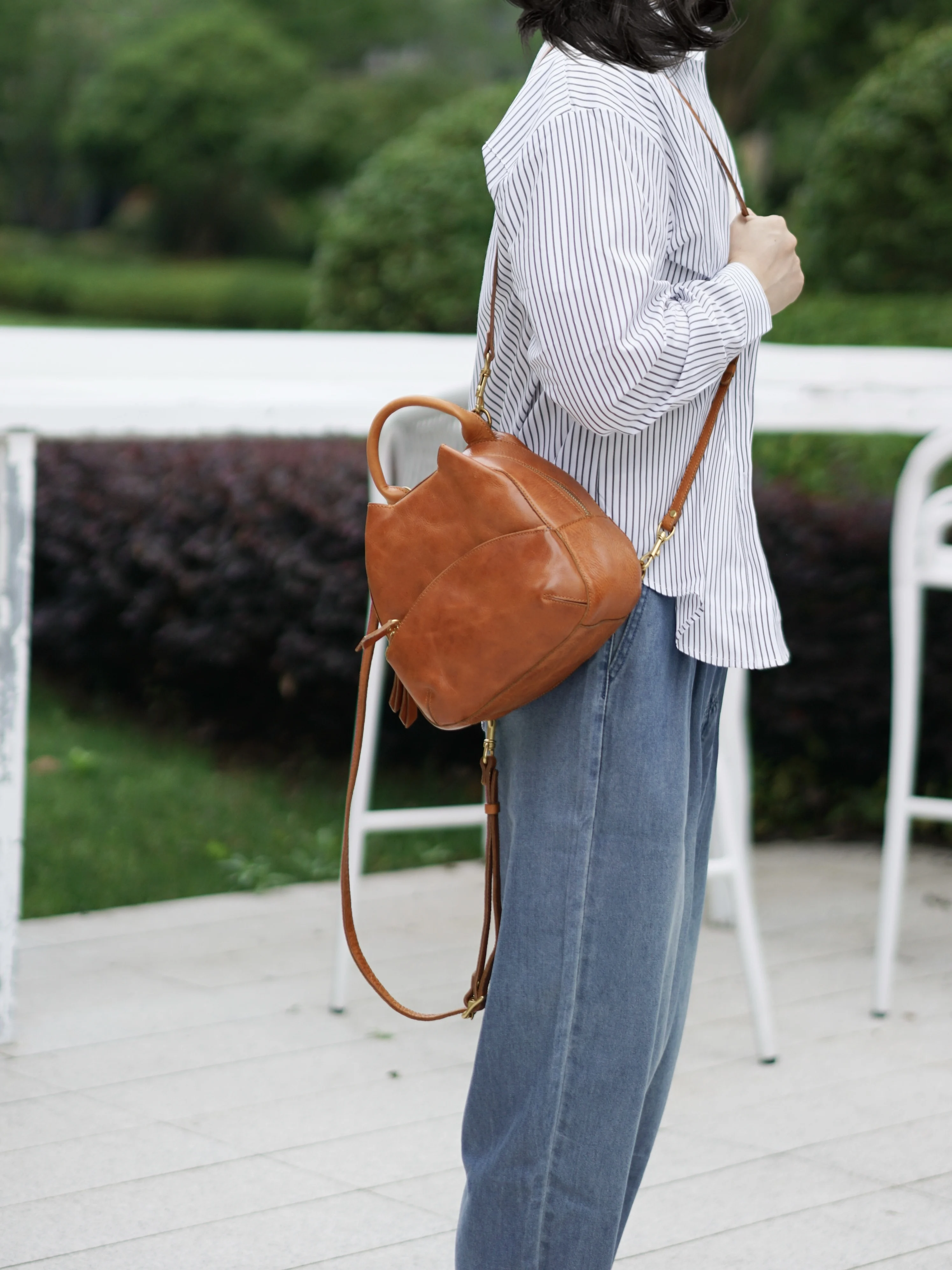 حقيبة ظهر نسائية صغيرة لطيفة مصنوعة يدويًا من الجلد الطبيعي بتصميم عصري من PNDME حقيبة مدرسية نسائية فاخرة من جلد البقر #3