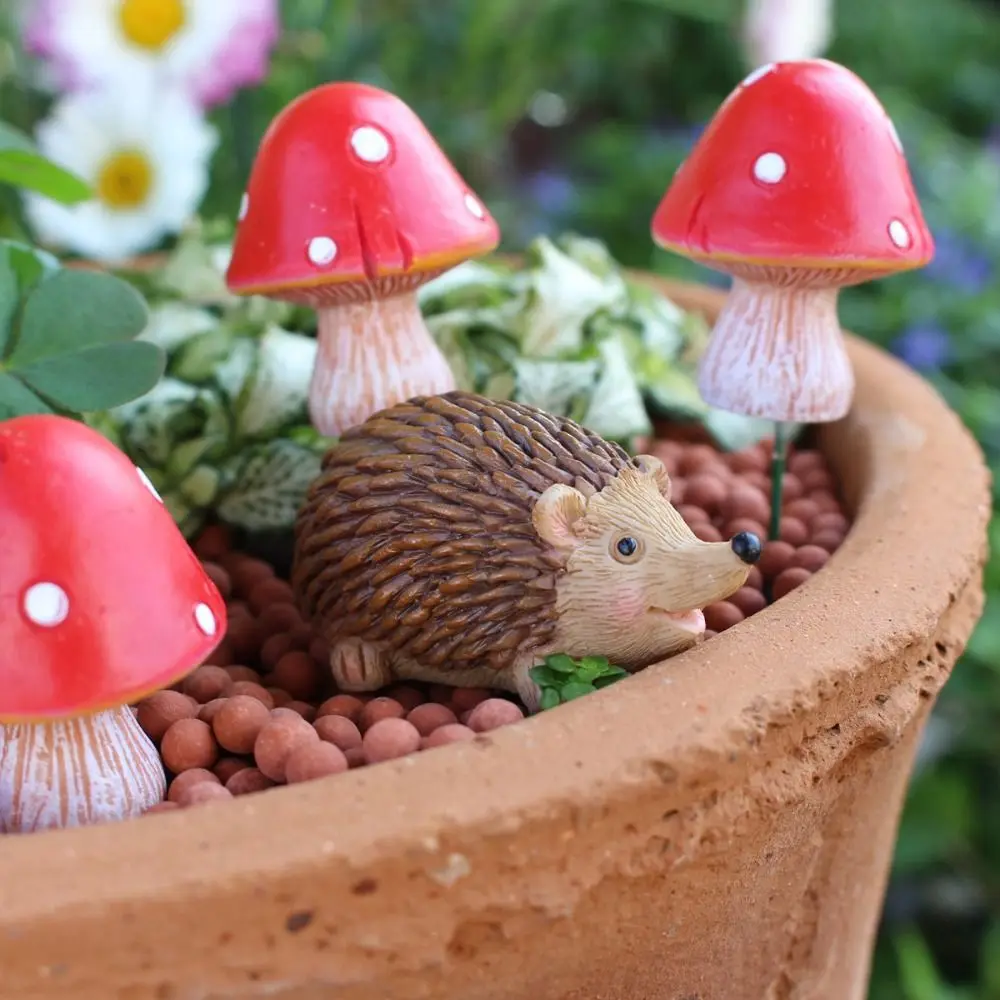 

7pcs Creative Resin Hedgehog Mushroom Statue Cute Waterproof Animal Sculpture Cartoon Simulation Garden Miniatures Figurine Gift