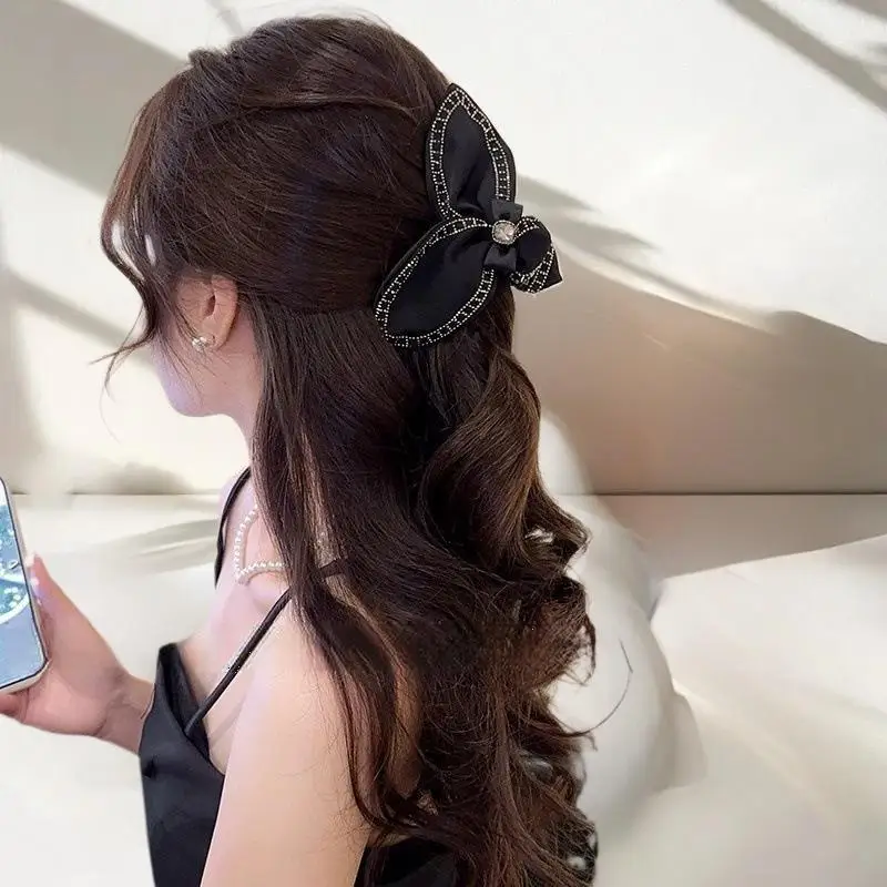 1Pcs Wheat Spike Butterfly Knot Triangle Clip Women's Graceful Audrey Hepburn Style Large Shark Clip Hairpin