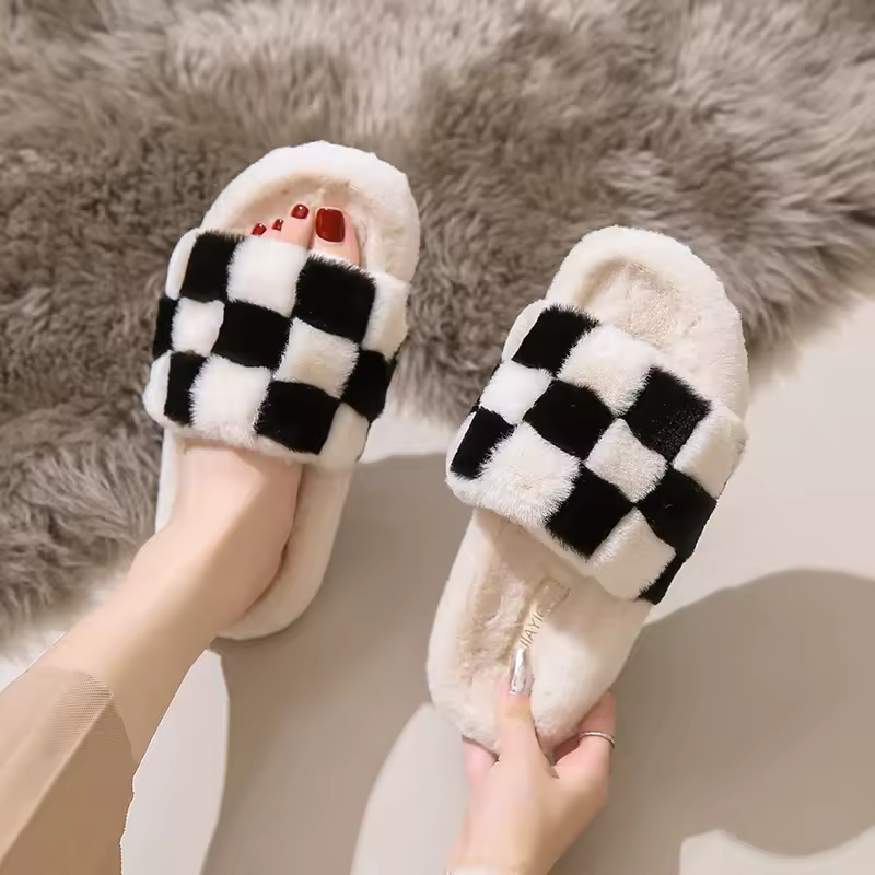 Faux Fur Slippers Luxury Designer Plush Women's Sandals Winter Indoor Comfortable Home Flush Colorblock Plush Woman Slippers
