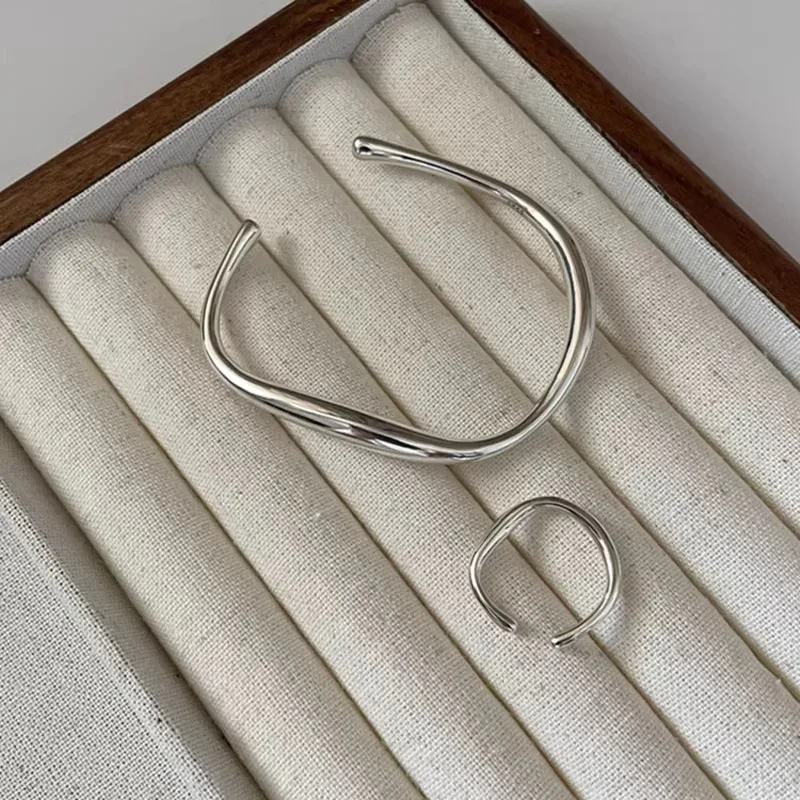 Korean Style Cold Tone Irregular Liquid Streamline Smooth Ring for Women Solid Minimalist Basic Finger Band