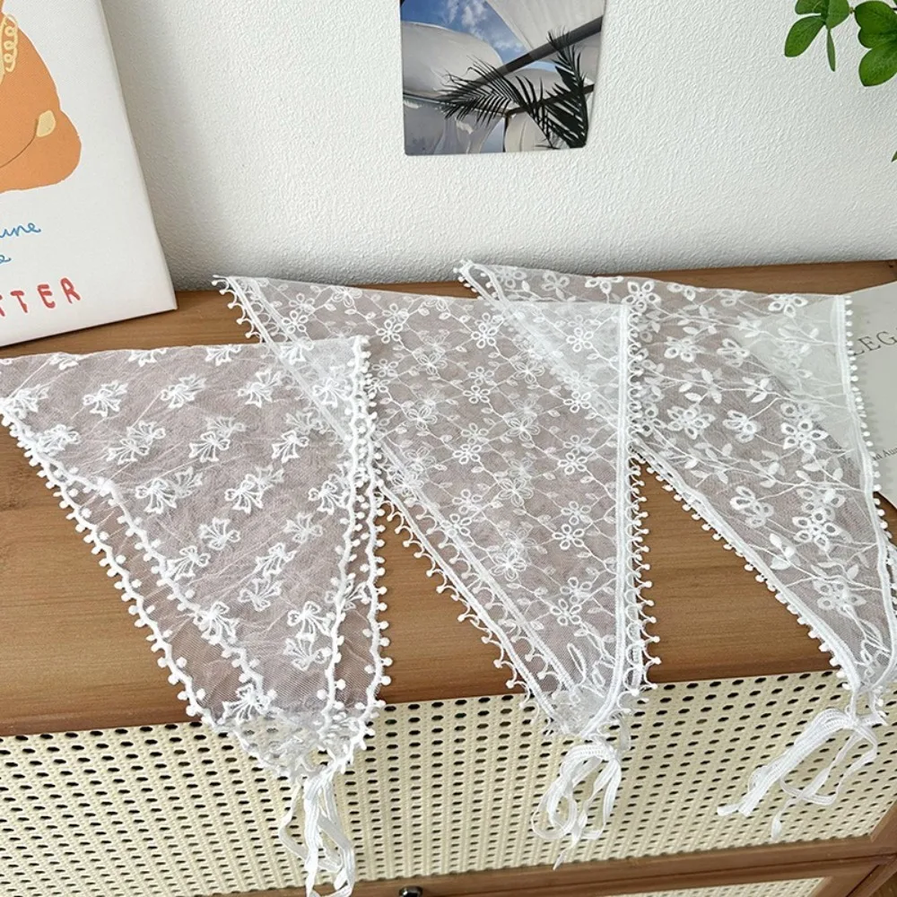 White Woven Floral Lace Hair Scarf Wraps Women Retro Breathable Triangle Headscarf Sweet Print Hair Bandana
