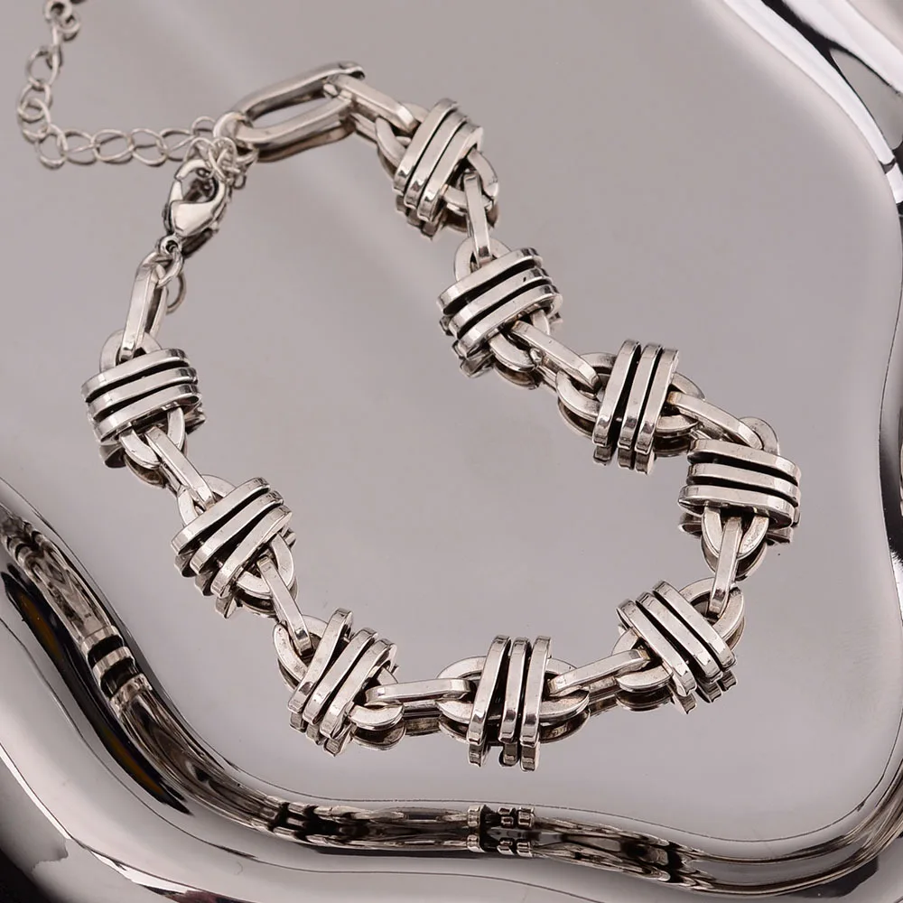 New Arrival Trendy Oval Design Retro Thai Silver Ladies Charm Bracelet Jewelry For Women Birthday Gifts No Fade