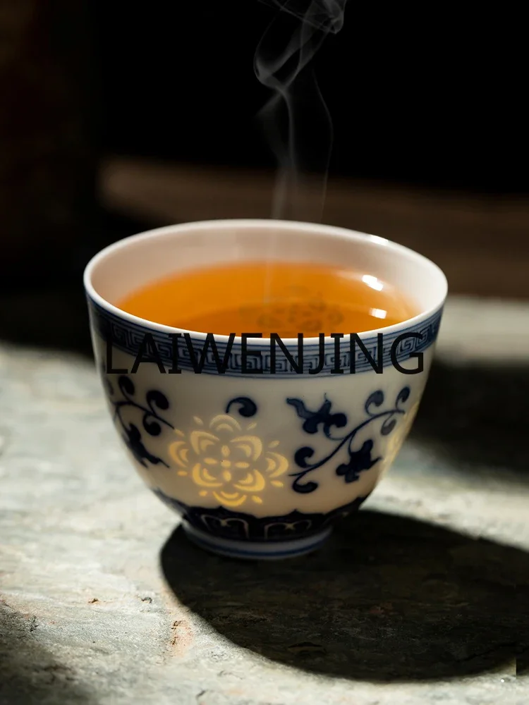 

a-15 Porcelain Hand Painted Kung Fu Tea Cup Blue and White Single Cup Teaware