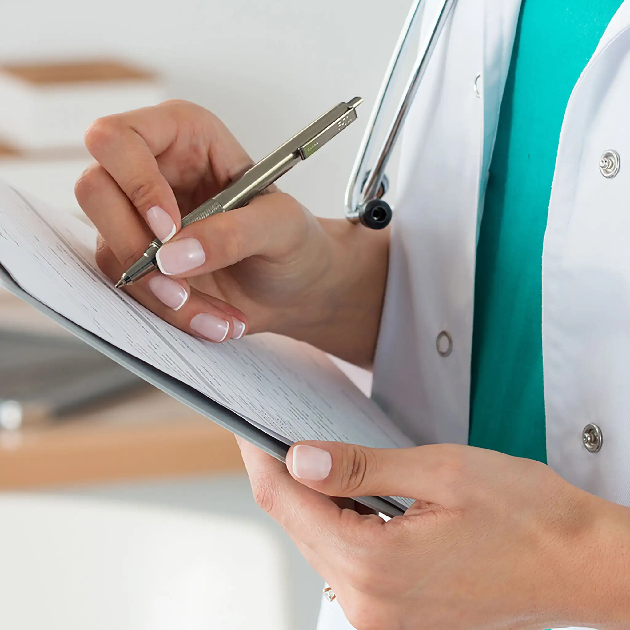 زيبرا F-701 جميع الإصدار المعدني 0.7 مللي متر قلم زيت متوسط التجفيف السريع قلم من الفولاذ المقاوم للصدأ الجسم مخرش قبضة لطيف اللوازم المدرسية