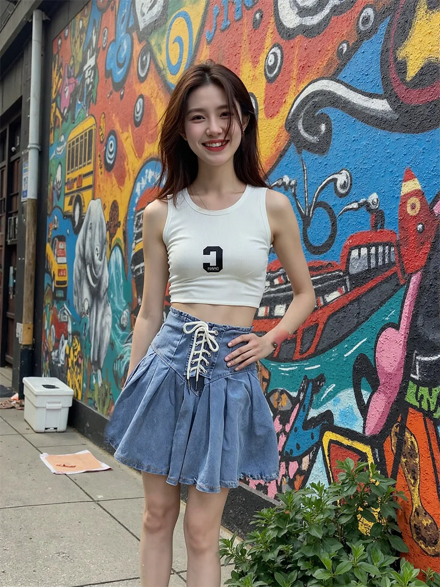 

Плиссированные джинсовые мини-юбки женские с пряжками высокие жаккардовые расклешенные минималистичные художественные современные шикарные элегантные женские уникальные