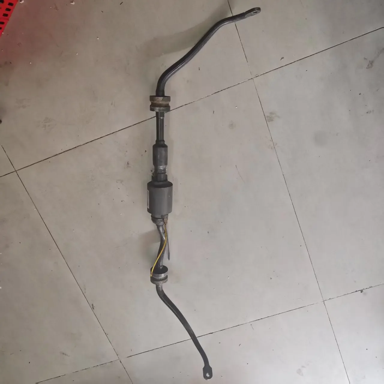 Hydraulic Stabilizer Bar Assembly for BMW 7 Series E66 730 735 740 745 750 760 OE 37116780009