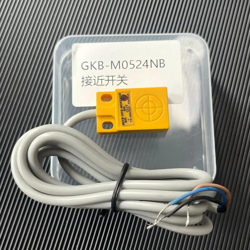 

GKB-M0524NA NBPAPBD1D2A1A2 square Inductive Proximity Sensor Switch 5mm 2/3/4-Wires PNP NPN IP67 Metal 500Hz 1m PVC Cable LED