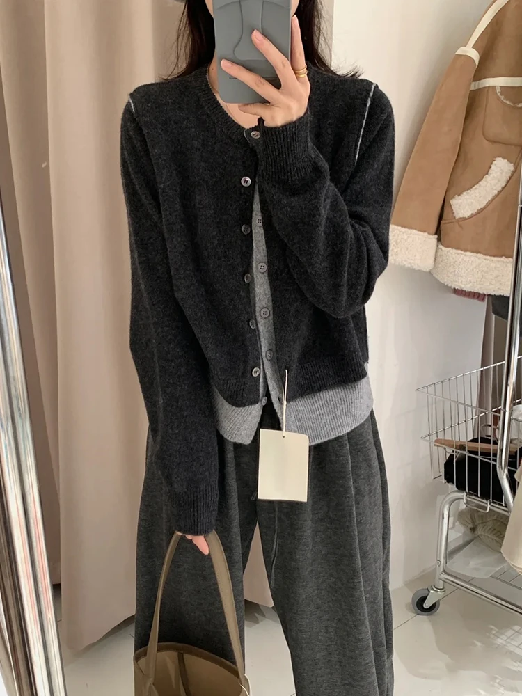 

Korean Splicing Design Fake Two-piece Knitted Sweater Women Autumn Winter Casual Versatile Contrasting Color Sweater Cardigan