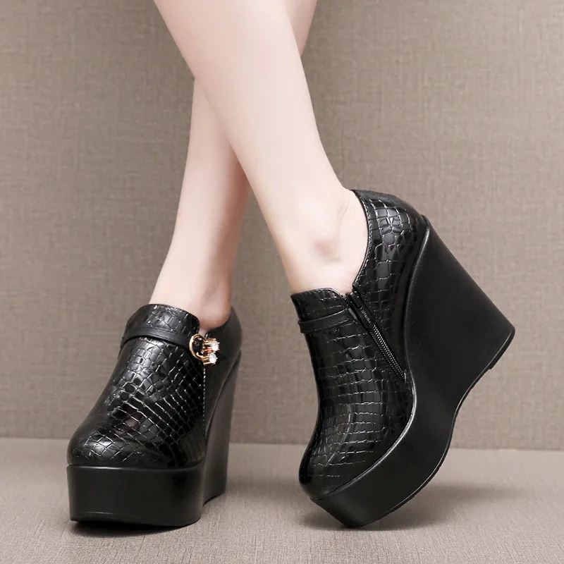 12cm Small Size 33-43 Vintage Deep Mouth Patent Leather Shoes with Fur Women Pumps 2025 Spring High Heels Platform Wedges Shoes
