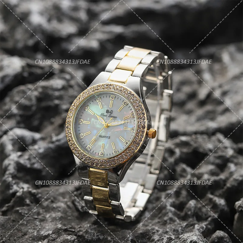 Women's Elegant Casual Goldn Watch Crystal Diamond Inlaid Watch Stainless Steel Silver Quartz Watch
