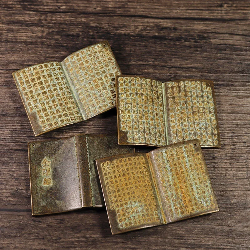 Collection mixte Antique, Sutra en forme de cœur en cuivre pur, grande Compassion, Mantra, livre en cuivre, ornement suspendu, protection