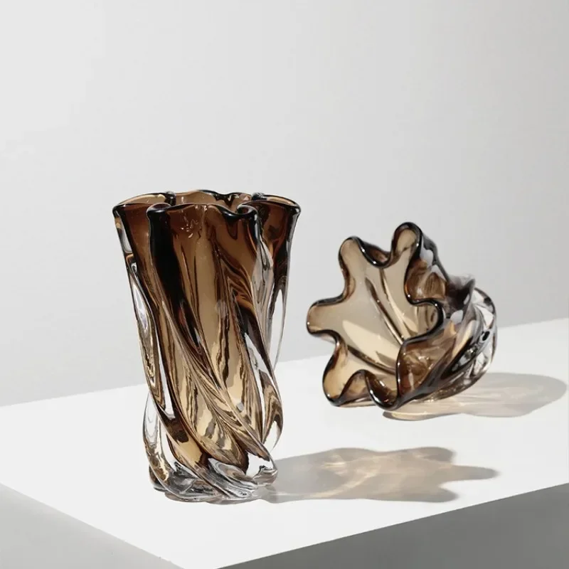 

Modern high-end brown glass vase flower arrangement living room dining table bar atmosphere soft decoration ornament home