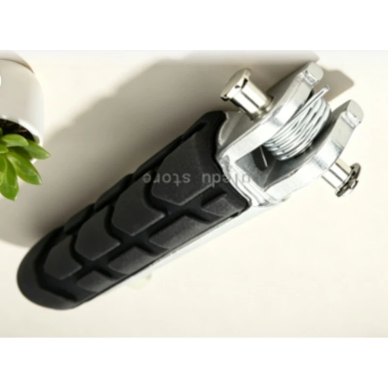Suitable for CB250 CBR600F CB600F NC700 Motorcycle Front Footrest Foot Peg Rider Foot Pedal Replacement Accessory