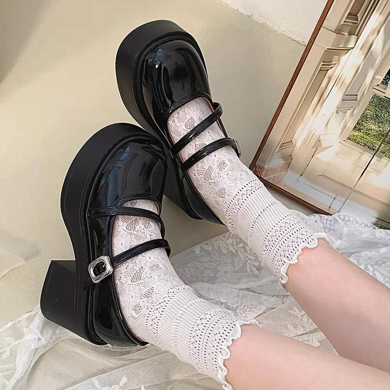 Fashion Mary Janes for Women Patent Leather Gothic Lolita Shoes Woman Beige Black College Style Platform Mary Jane Shoes heels