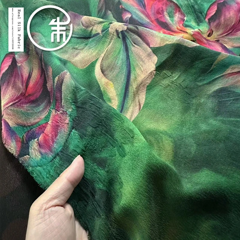 

High Quality Green Chinese Style Guanle Crepe Fragrant Cloud Yarn Fabric 100% Real Silk Designer Cheongsam Clothing Dress Cloth