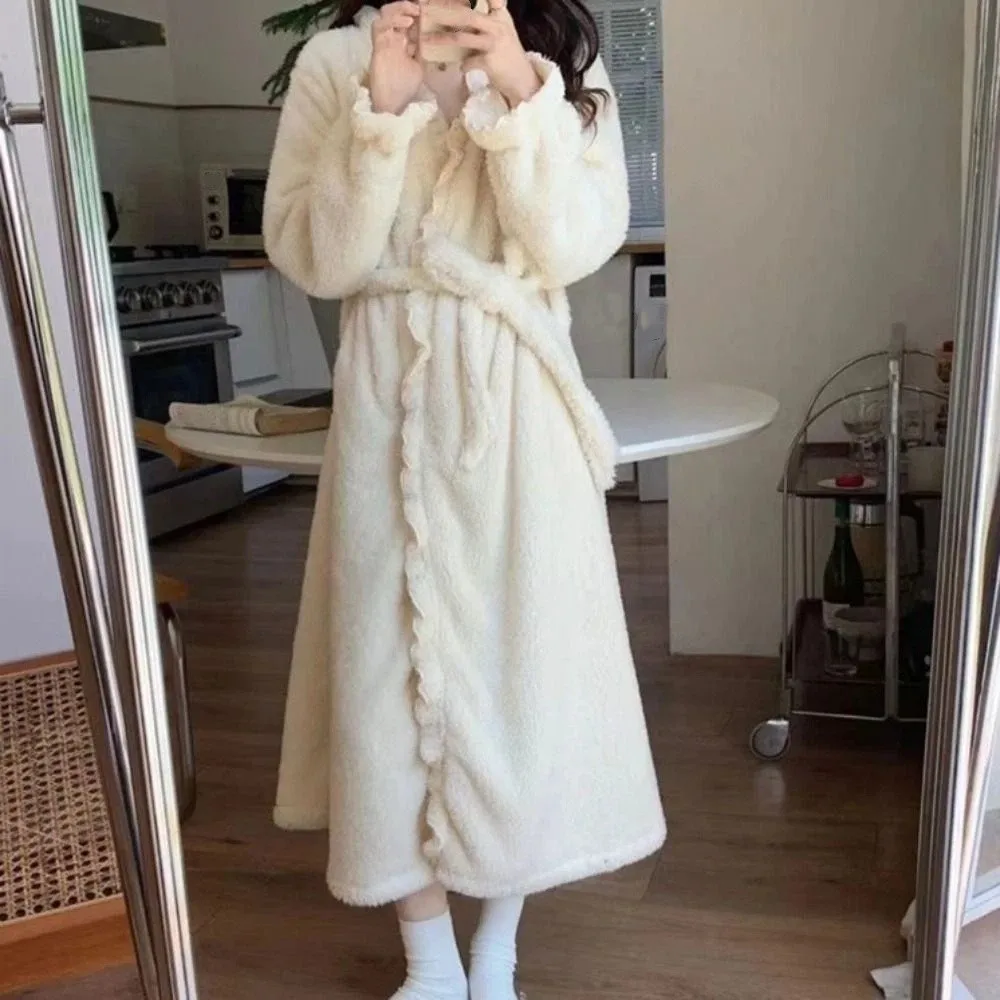 

Loose Long Sleeves Coral Fleece Sleepwear Ruffle Sweet Winter Flannel Night-robe Home Wear Lace-up Pajamas Robe Women Nightwear