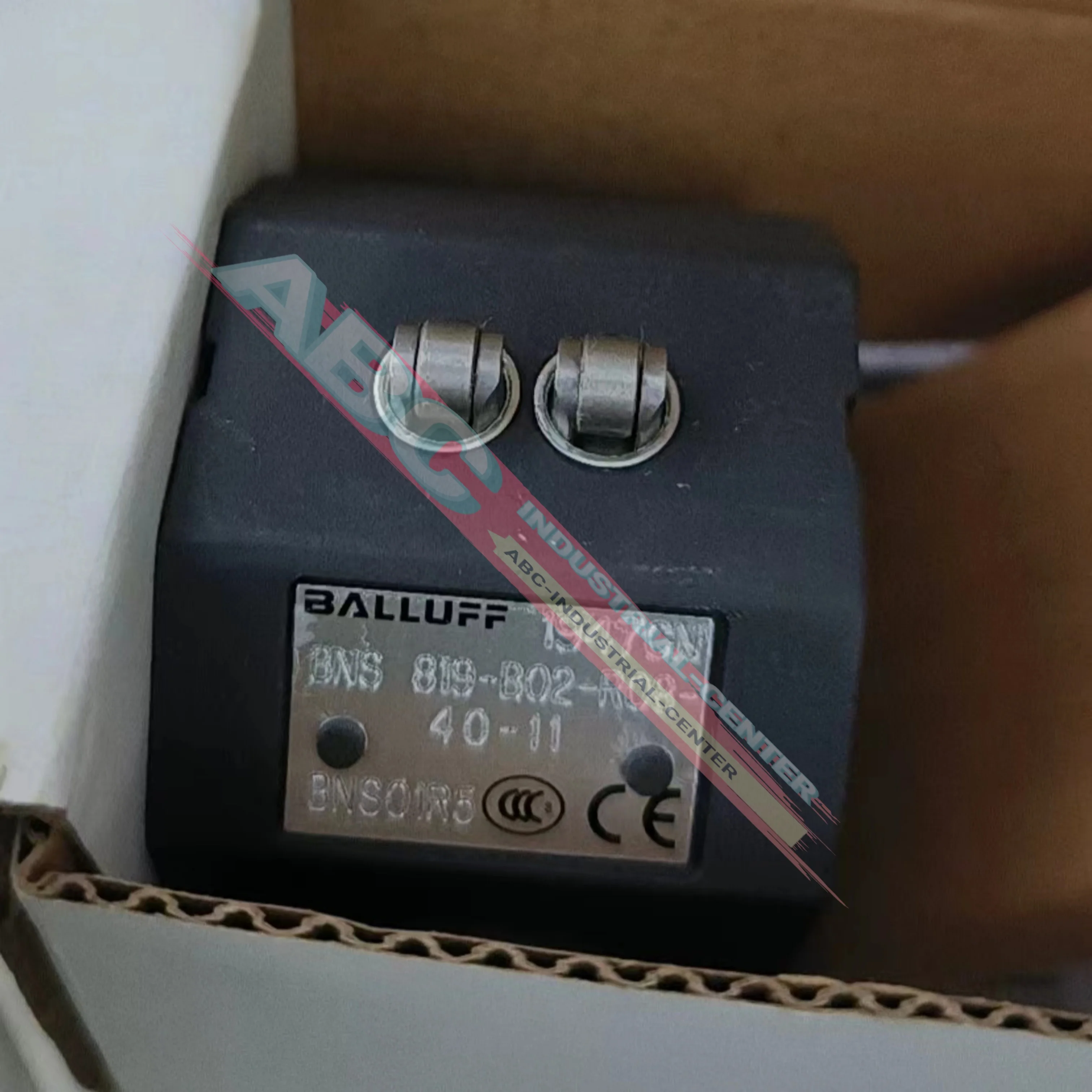 BNS01R5 BNS819-B02-R08-40-11 Limit Switch  new in box