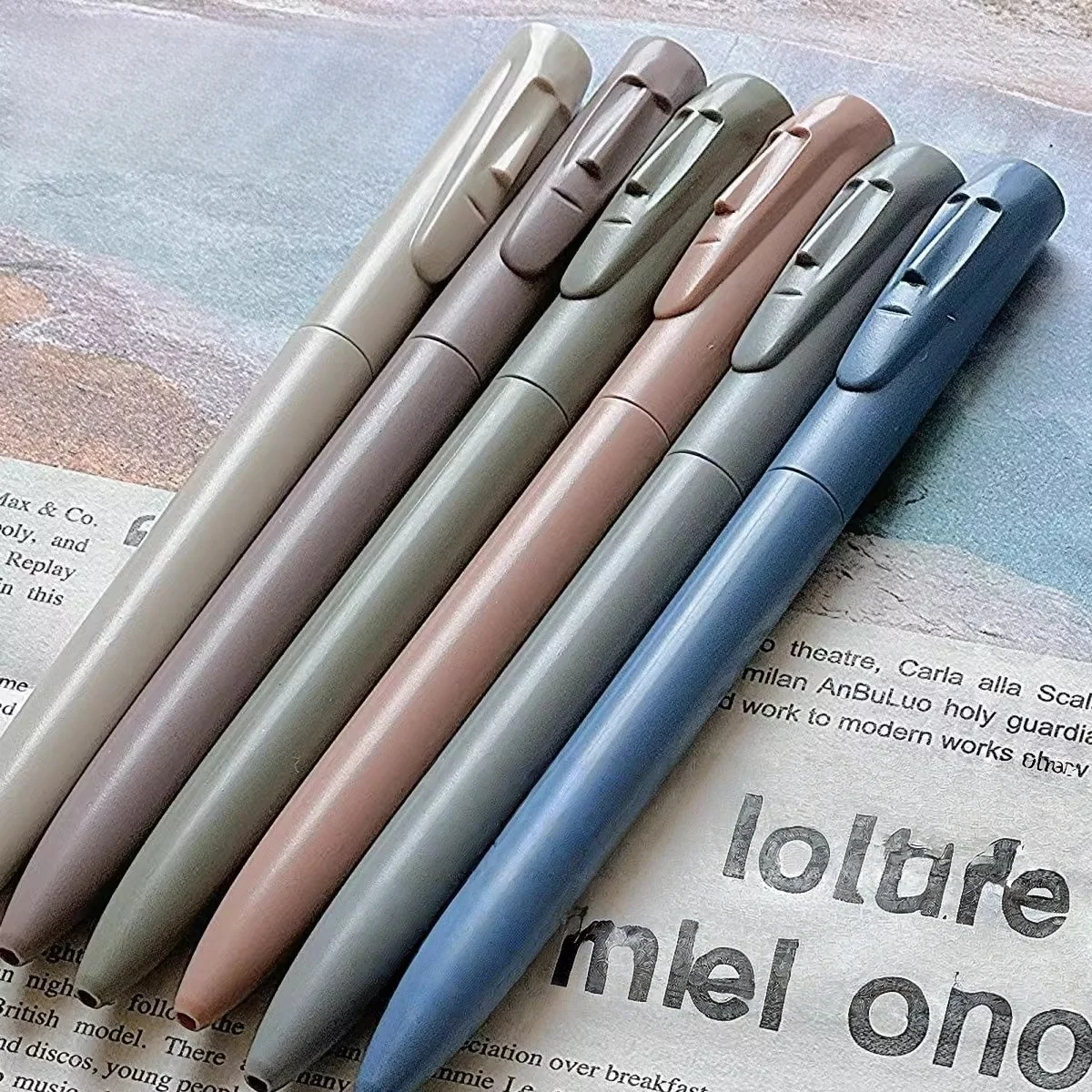 

1/12pcs Art Carved Press Gel Pen Fast Drying 0.5mm Black Ink for Students Writing Exam Review Smooth Office Supplies