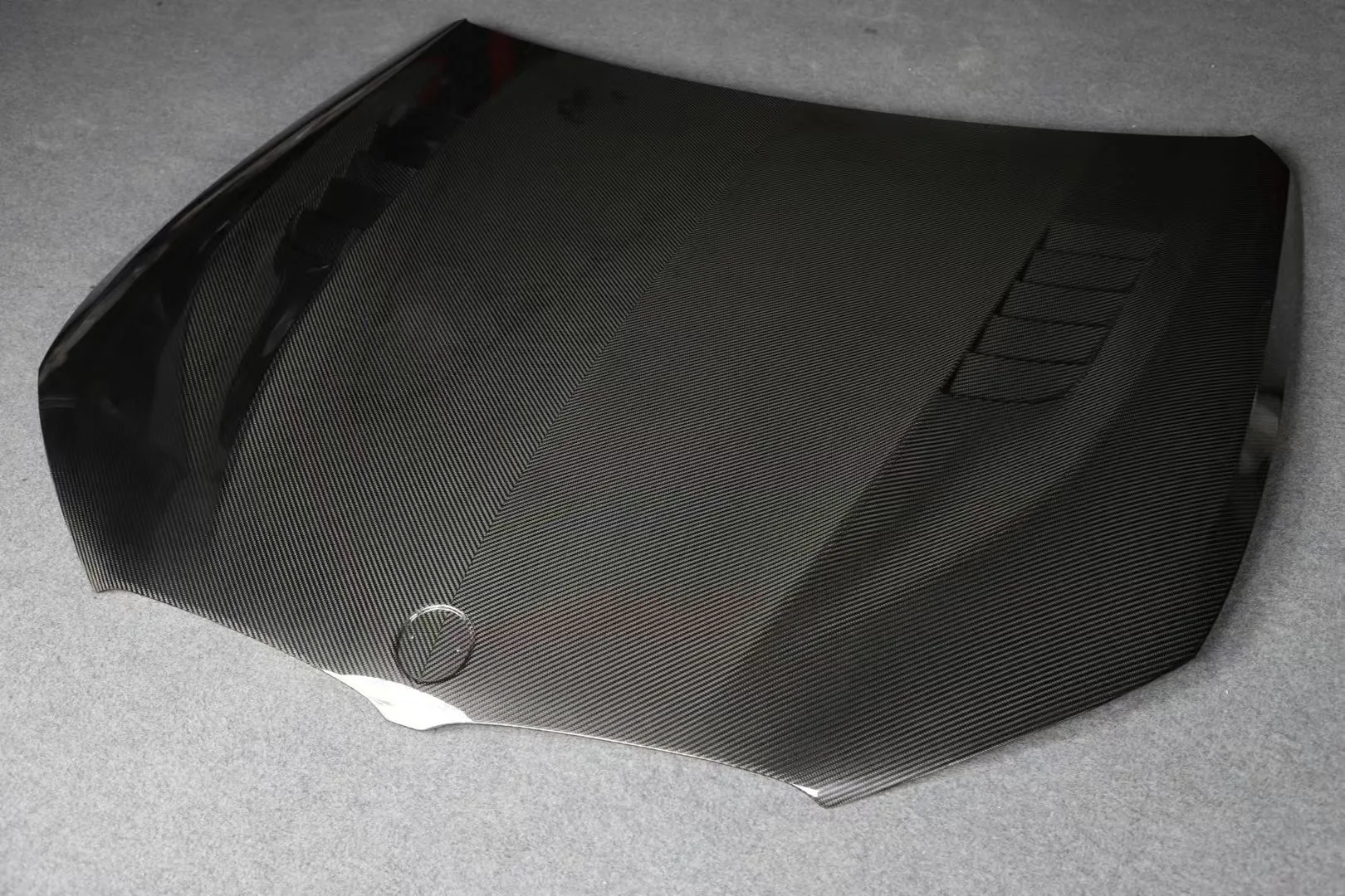 Perfect Fitment Real Dry Carbon Engine Hood for BMW 8 Series G14 G15 G16/M8 F91 F92 F93