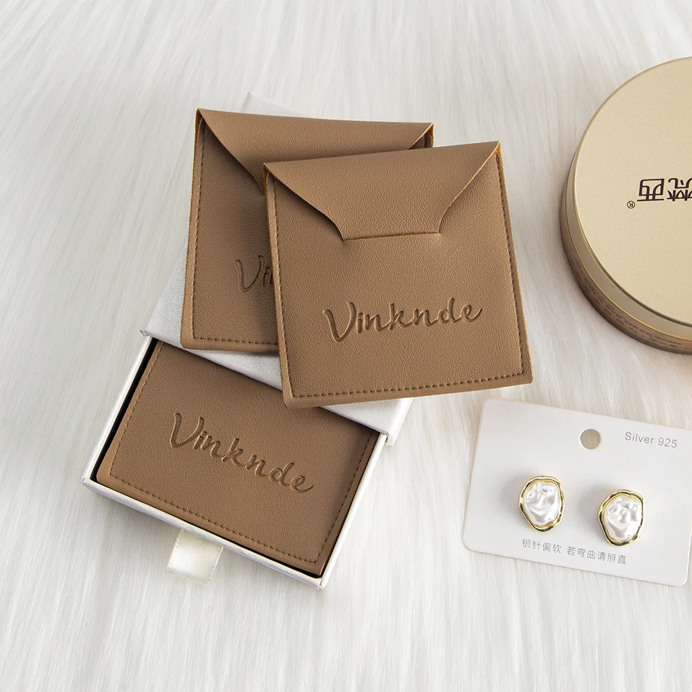 

Custom Logo Coffee PU Leather Jewelry Bags 100pcs Personalized Wedding Favors Makeup Jewellery Rings Earring Bracelet Gift Pouch