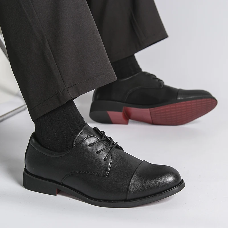 

Men Derby Shoes PU Solid Color Low Heel Professional Classic Business Men Shoes