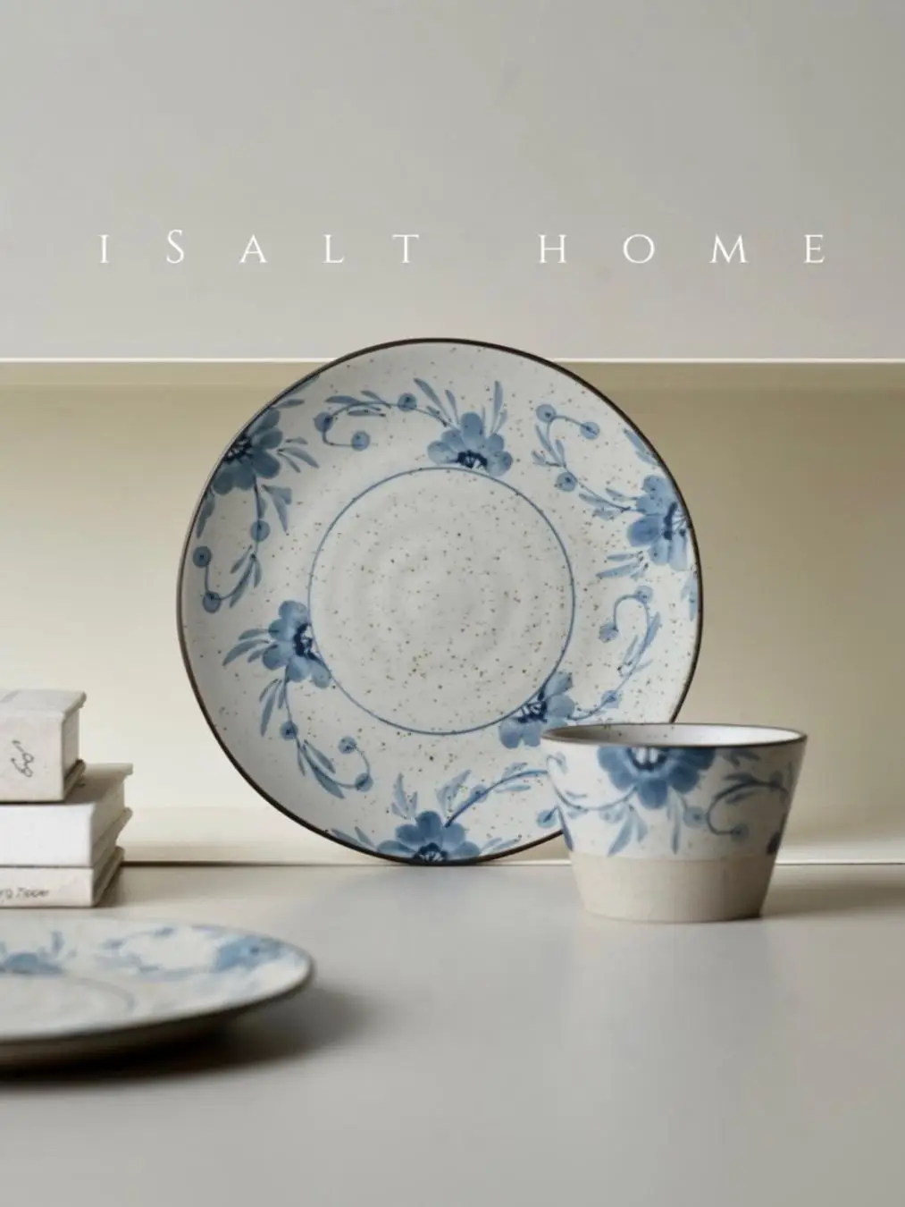 

Retro Nordic Sle Blue And White Porcelain Coffee Cup Egg Cup Dert Plate Breakfast Plate Pig Mouth High Footed Bowl