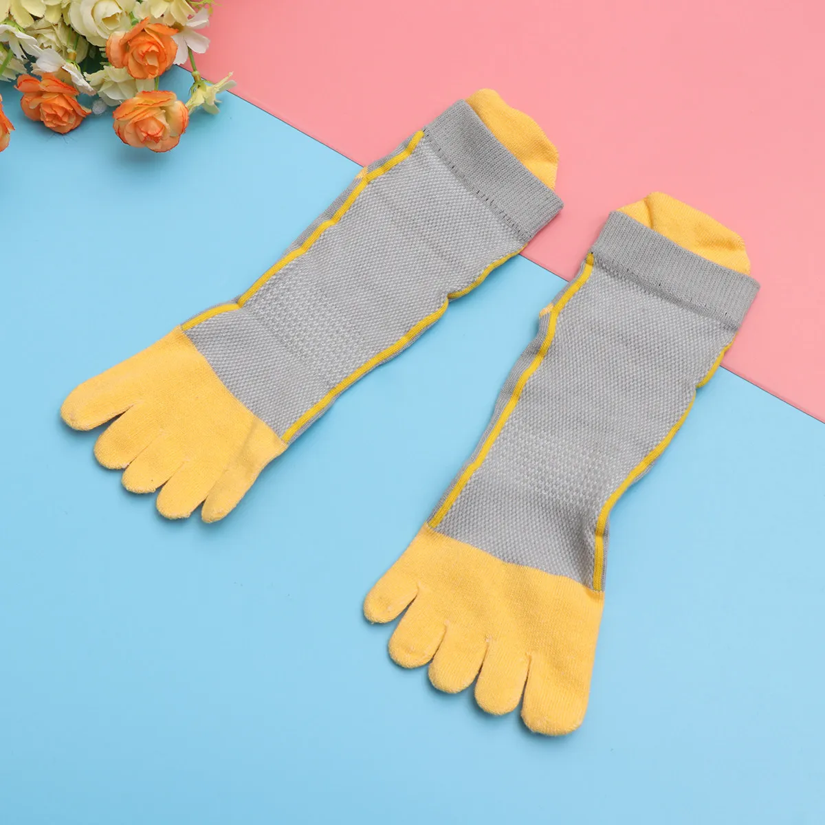 Five Finger Toe Socks Dual Heel Super Thin Breathable Cotton Tube Socks for Sports Running Casual Athletic Gray Yellow