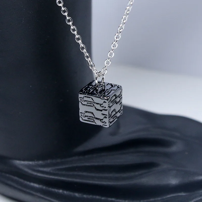 Game NieR:Automata Cosplay Necklace Unisex Cube Pendant Necklaces Choker Accessories Jewelry Props