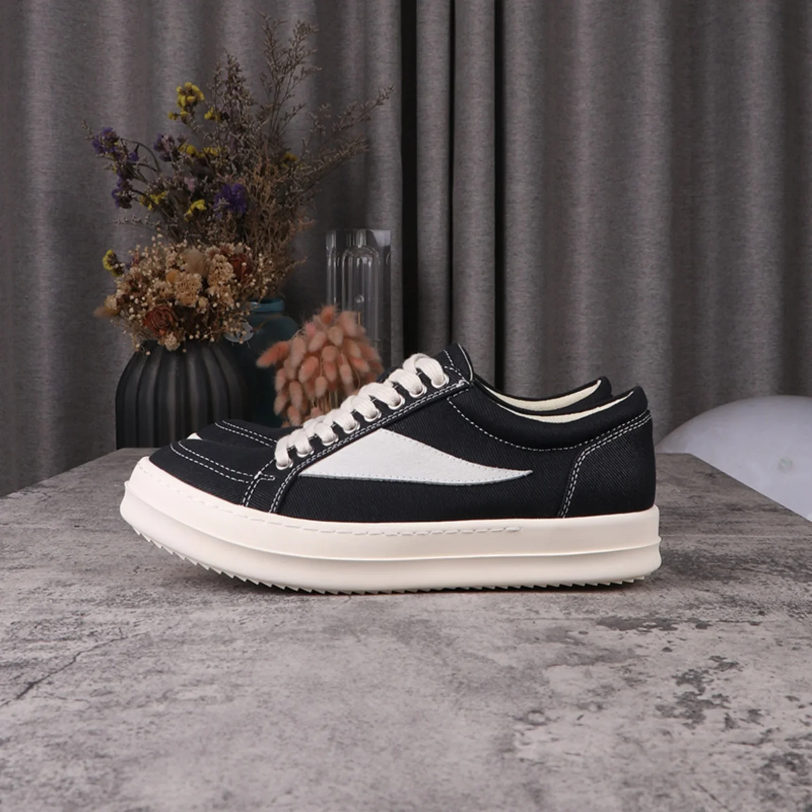 

Top Quality Men and Women Casual Sneakers 35-48 Fashion Brand Designer Tennis shoes Classic Punk Goth Trend Lace-up RO shoes