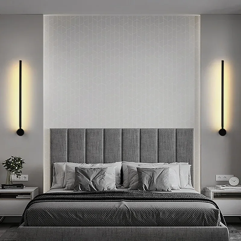 Applique Murale LED au Design Moderne, Disponible en Noir et en Or, Luminaire Décoratif d'Nik, Idéal pour un Salon, une Chambre à Coucher