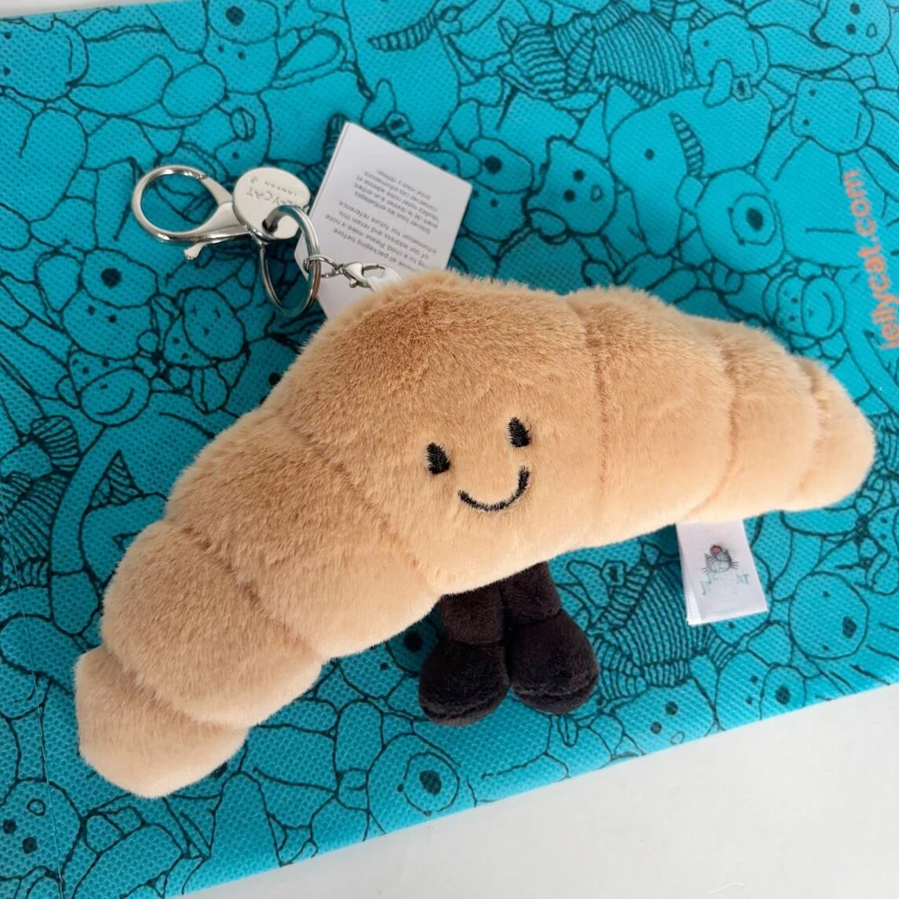 

Hot JC New high quality Croissant Keychain Cartoon Design Kawaii Plush Doll Charm for Car Keys Bag Pendant Girl Gift