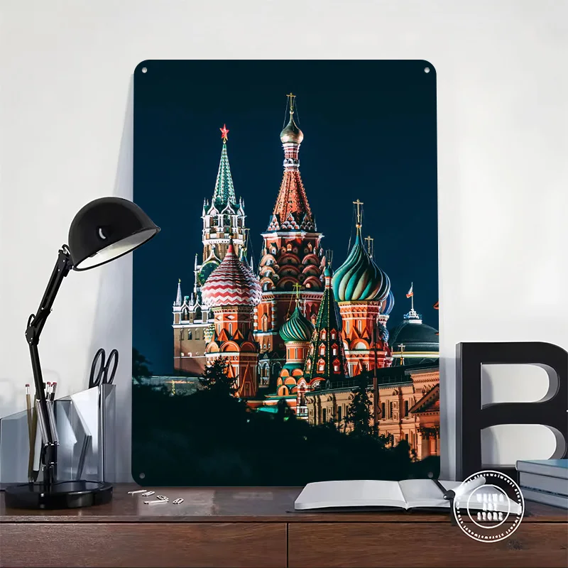 Moscow Russia By Night Metal Poster Customized Wall Art Retro Vintage Metal Signs for Man Cave Desk Decor Room Home Decorations