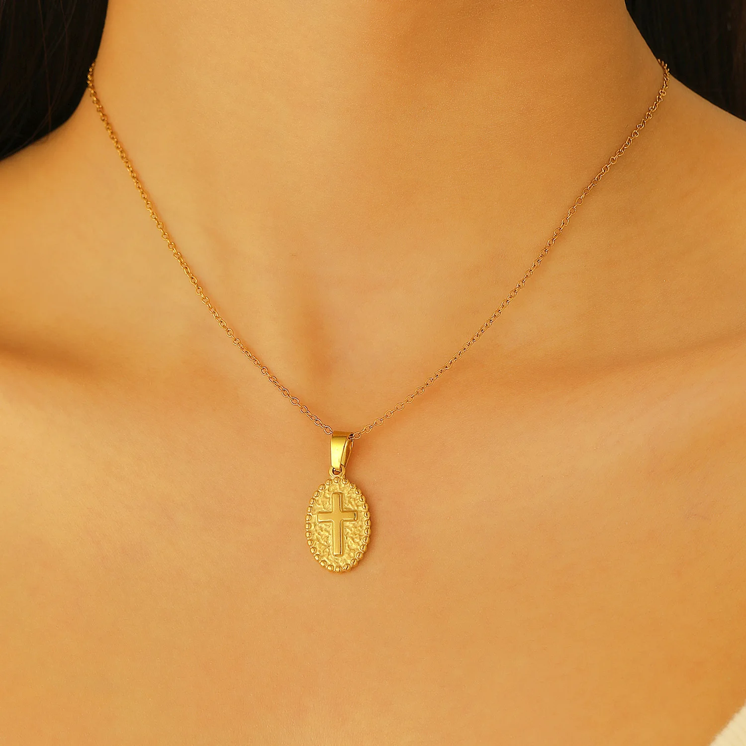 Oval Stereo Cross Pendant Necklace Simple Girl's Collarbone Necklace