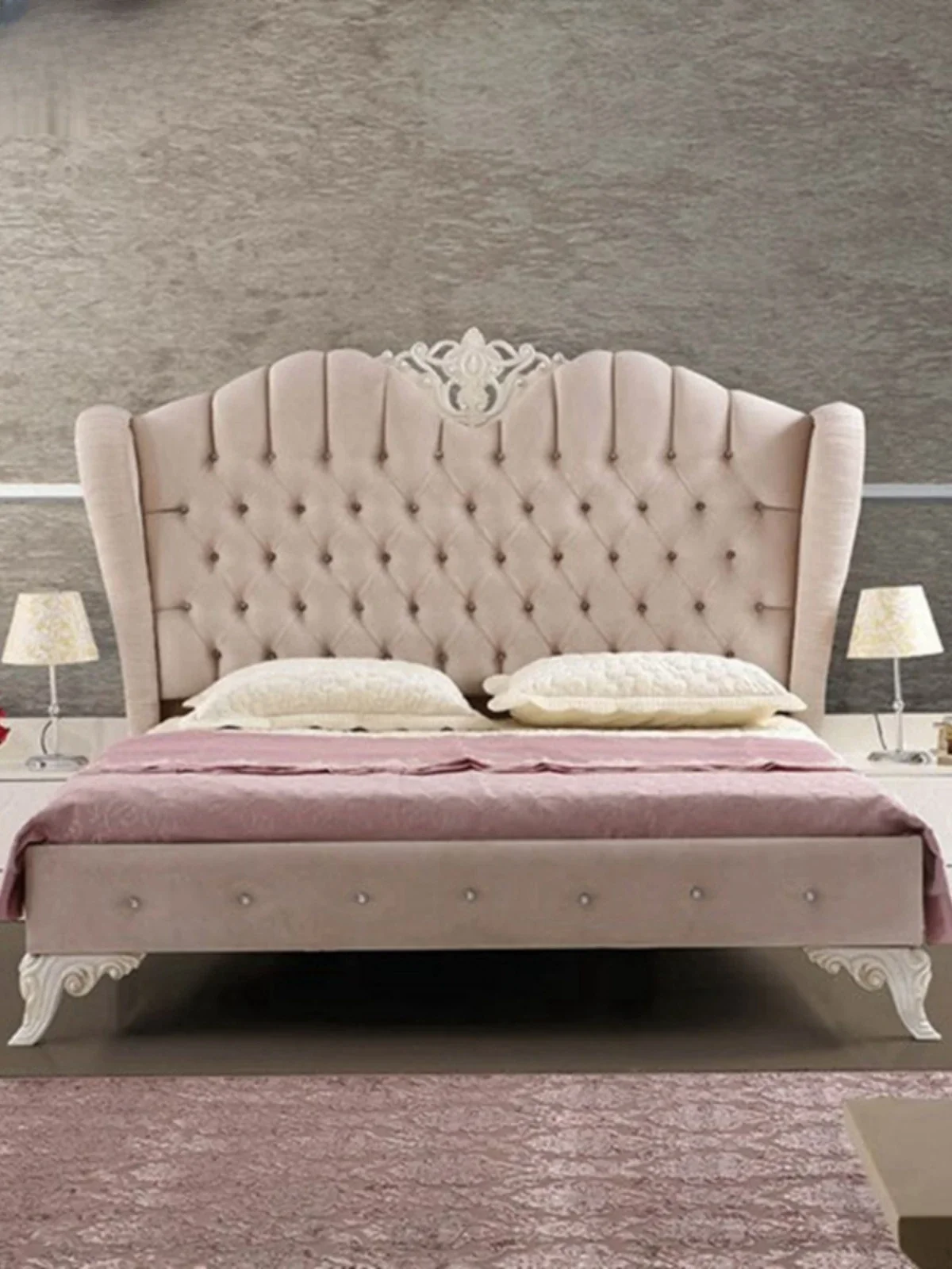 

Double bed master bedroom princess bed European style neoclassical fabric pull buckle bed 1.8m solid wood carved wedding bed