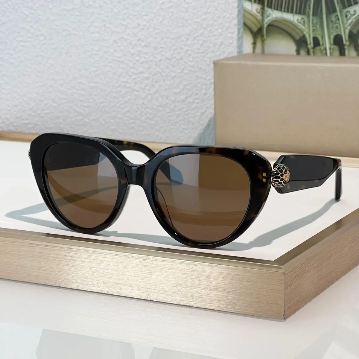 

Trendy 2025 Snake Design Women Sunglasses BV50003I Polarized Oversized UV Protection